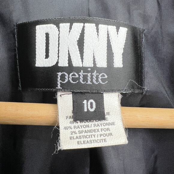 DKNY US 10 Petite Womens Navy Blue Wool Blend Fitted Blazer Jacket 5 Button - Picture 8 of 10